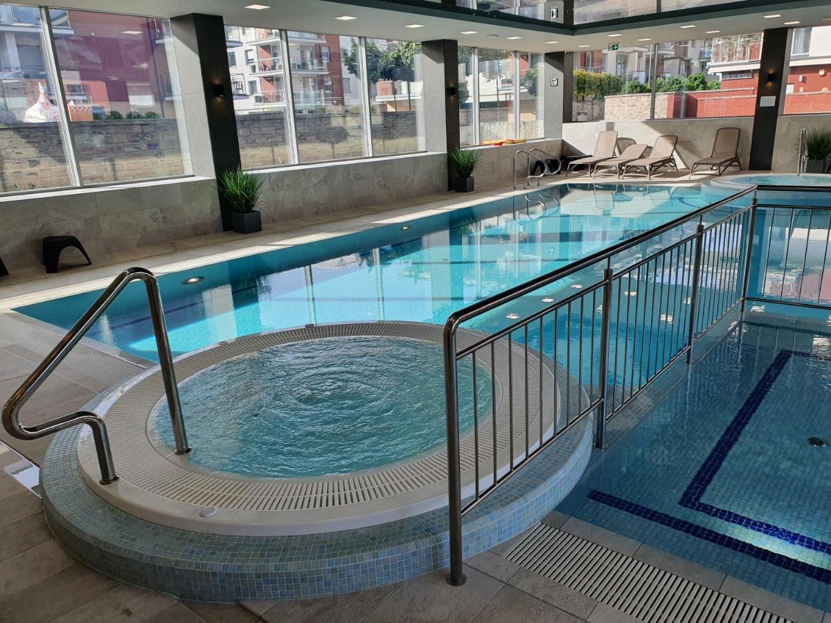 Apartament Szafir W Budynku Basenowym Morska Klifowa Rewal Luaran gambar